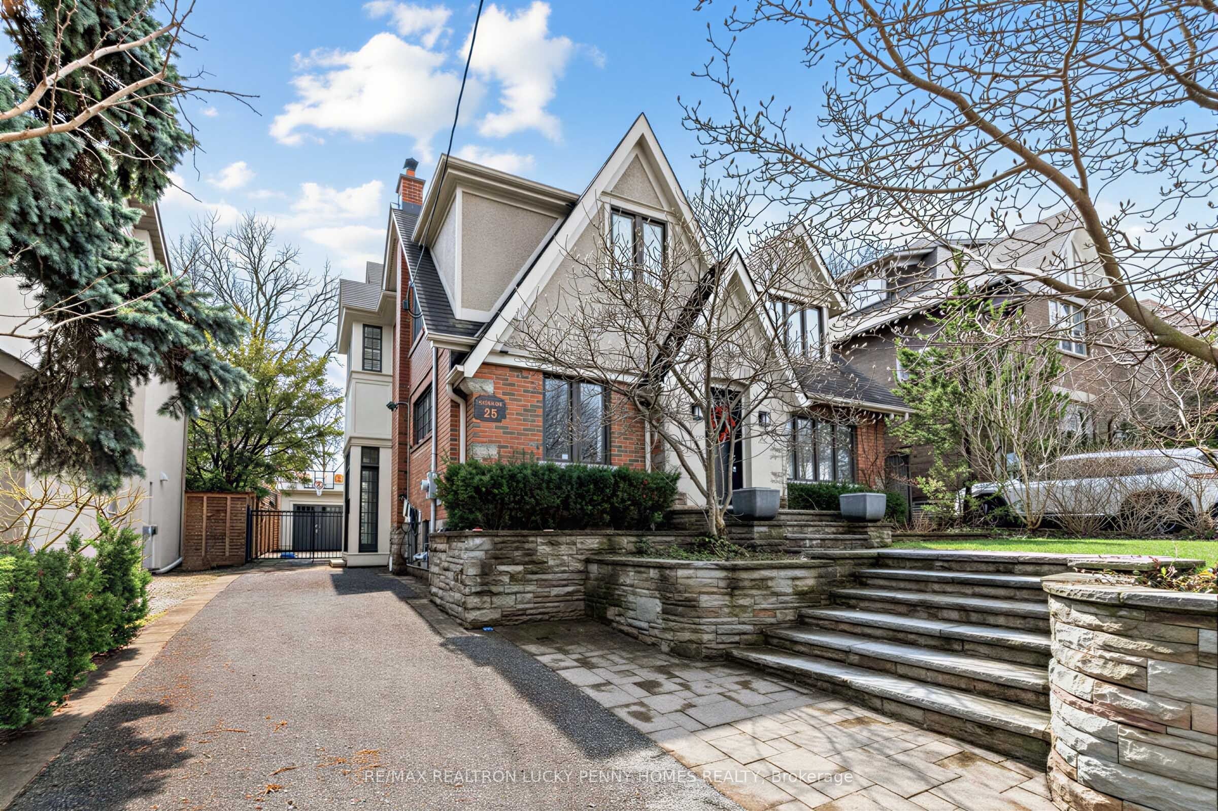 This meticulously maintained residence offers an outstanding combination of space, functionality, an...