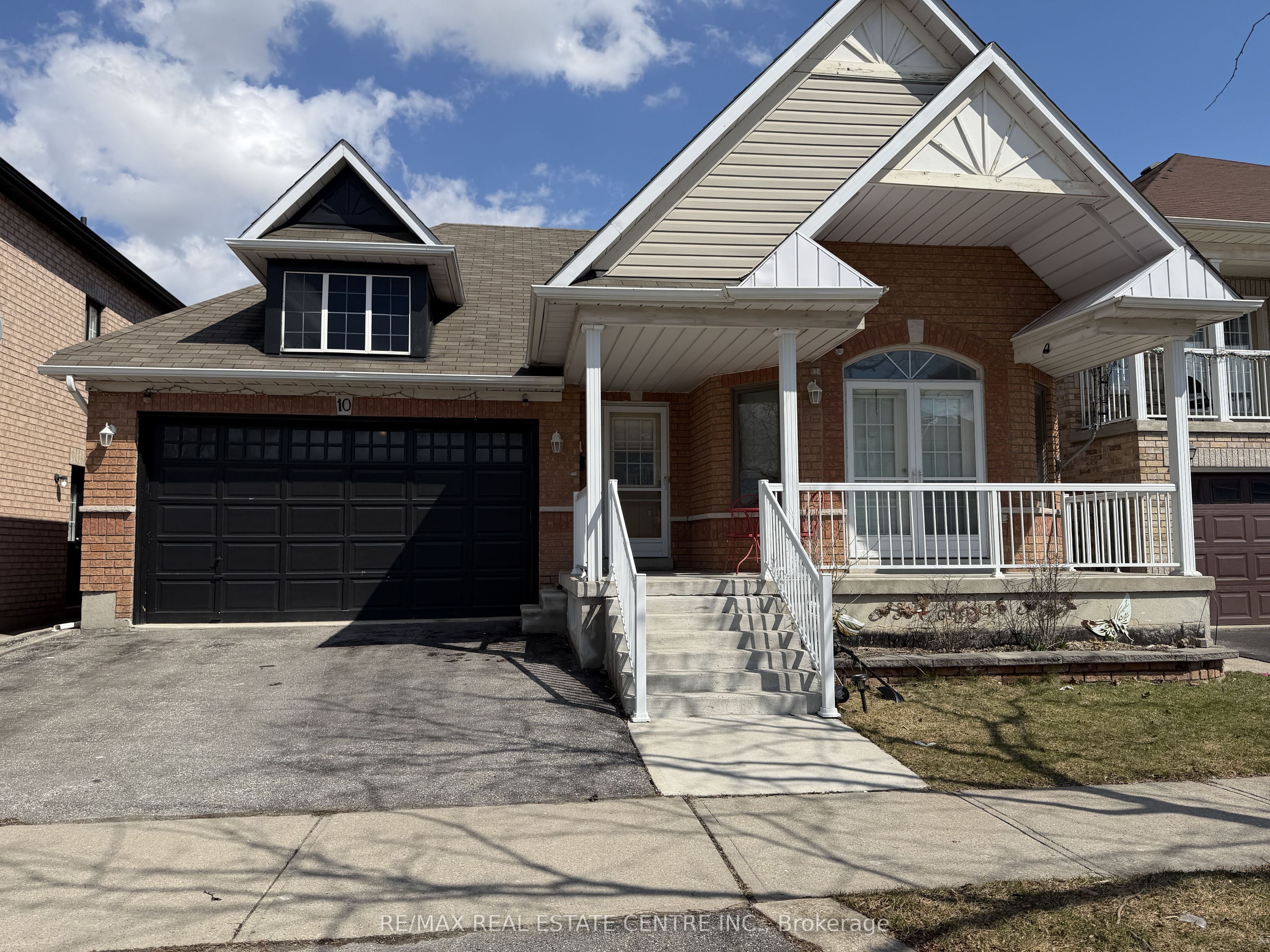 10 Sheldon Drive, Ajax