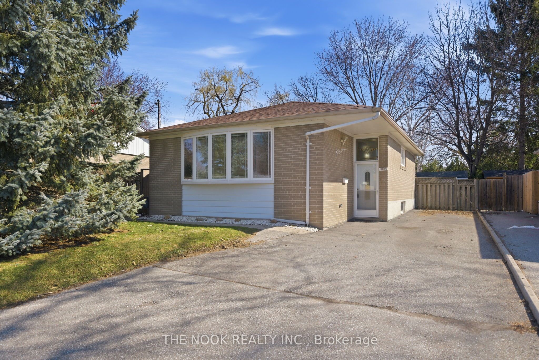 Welcome to 1005 Centre St. North - a charming and well-maintained 3-bedroom, 2-bathroom bungalow set...