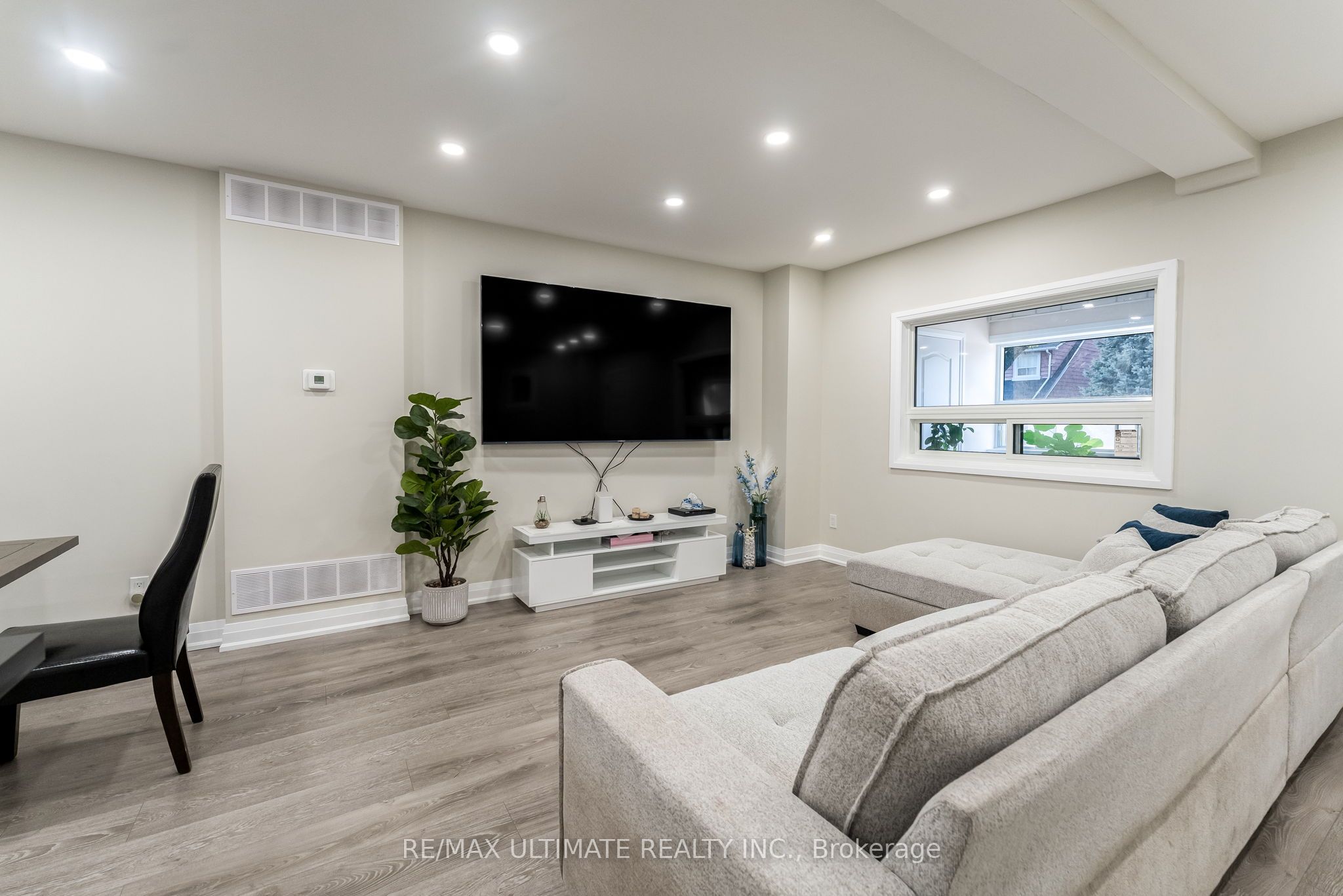 47 Mahoney Avenue, Toronto W04