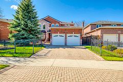 Stunning 4+2 bedroom residence in the highly sought-after Wedgewood Creek community! This move-in re...