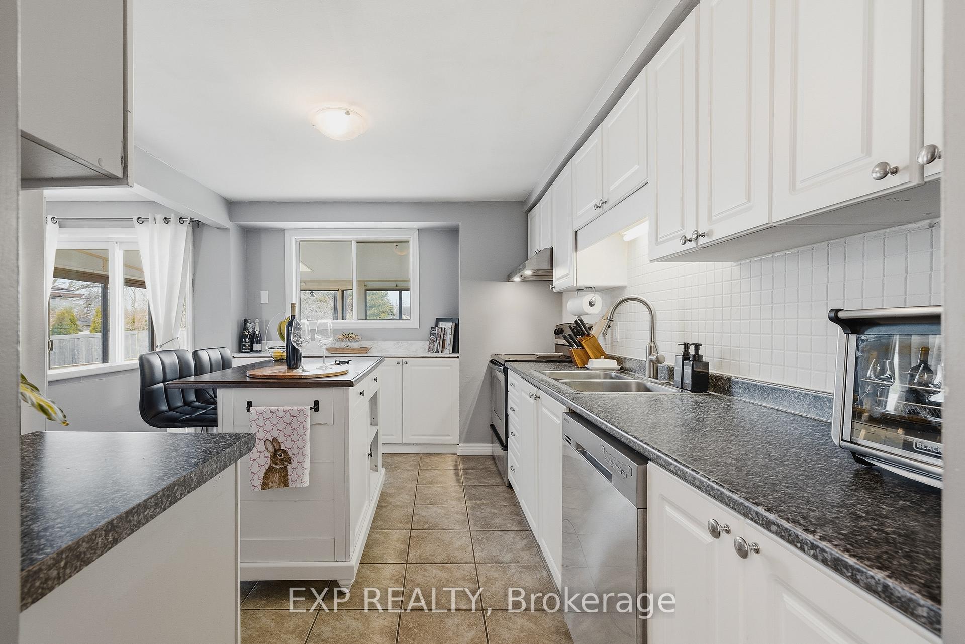 Welcome to 160 Carter Crescent in the heart of Cambridge, a beautifully updated 3-bedroom bungalow o...
